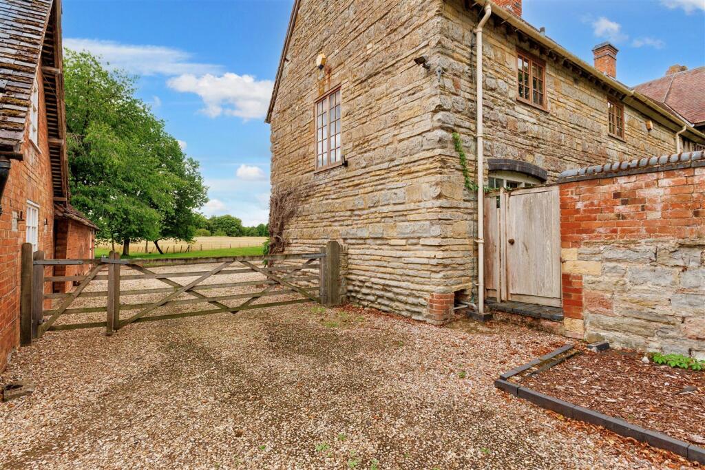 Additional image 31 of Hillborough Lane, Bidford-On-Avon, Alcester