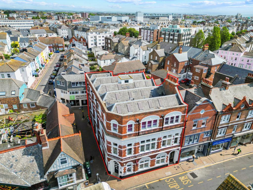 43 South Street, Eastbourne, East Sussex, BN21 4UT