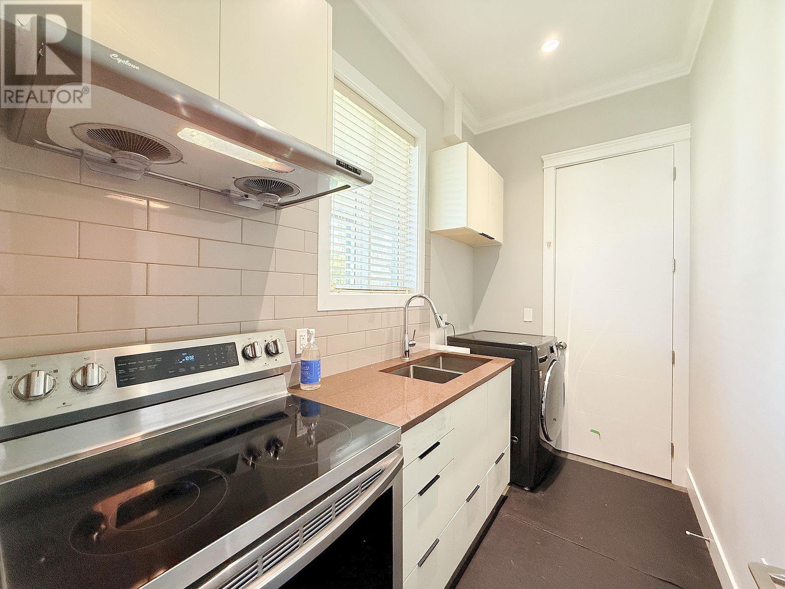 Property image for 1F 45xx NAPIER ST STREET|Burnaby, British Columbia V5C3H4