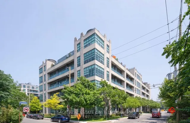 Additional image 12 of 380 Macpherson Ave Unit 317