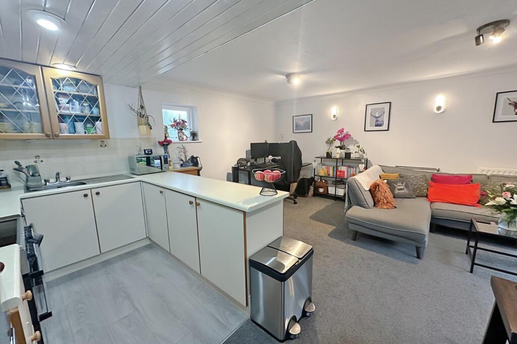 Additional image 4 of 237 Lymington Road, Highcliffe, Dorset. BH23 5EB