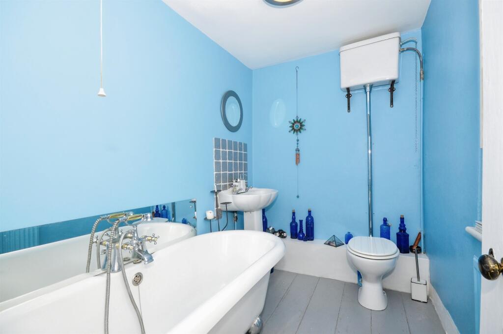 Additional image 12 of High Street, Markyate, St. Albans