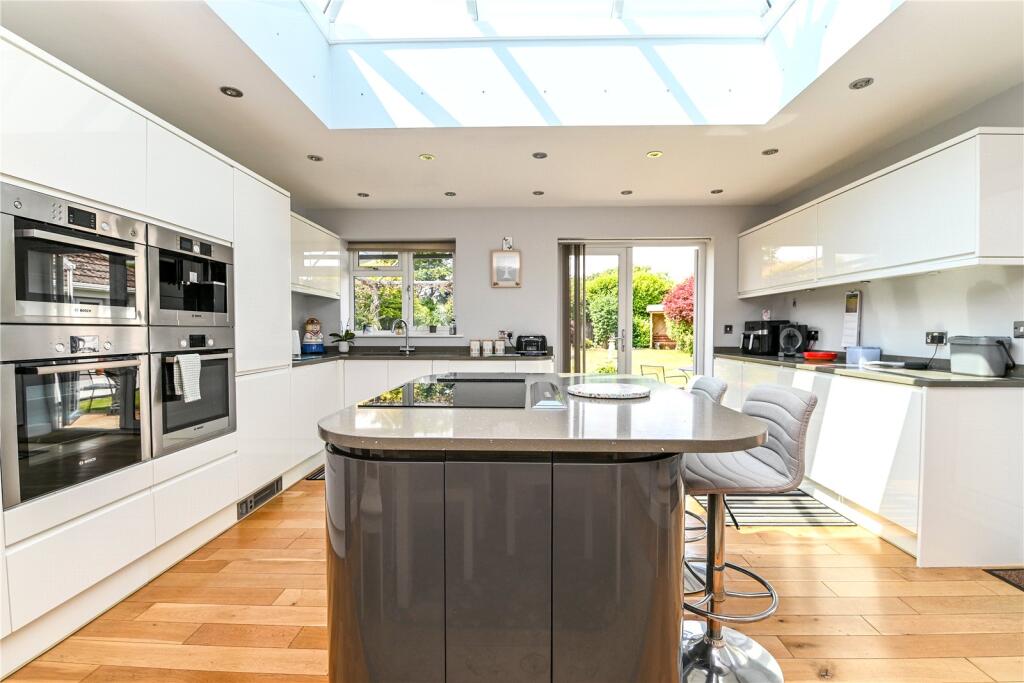 Additional image 5 of Fenleigh Close, Barton on Sea, New Milton, Hampshire, BH25