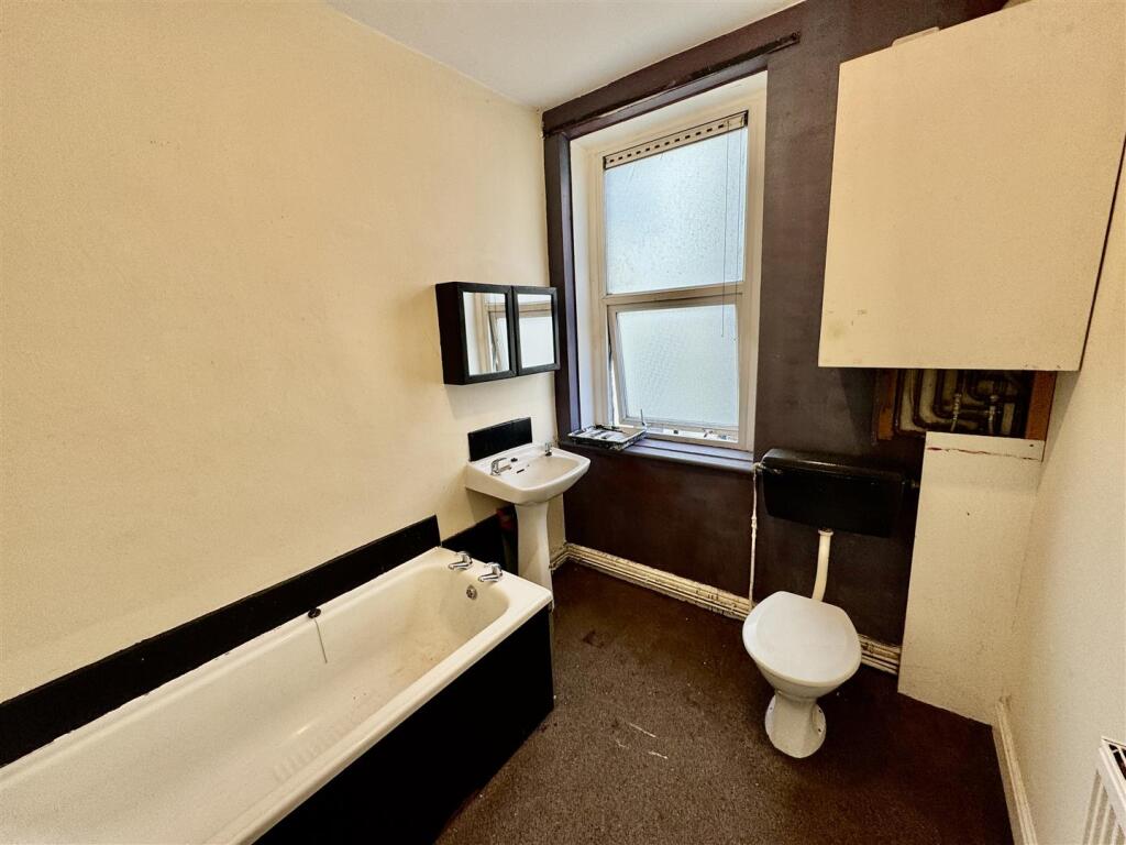 Additional image 5 of Acorn Street, Keighley, BD21 1AX