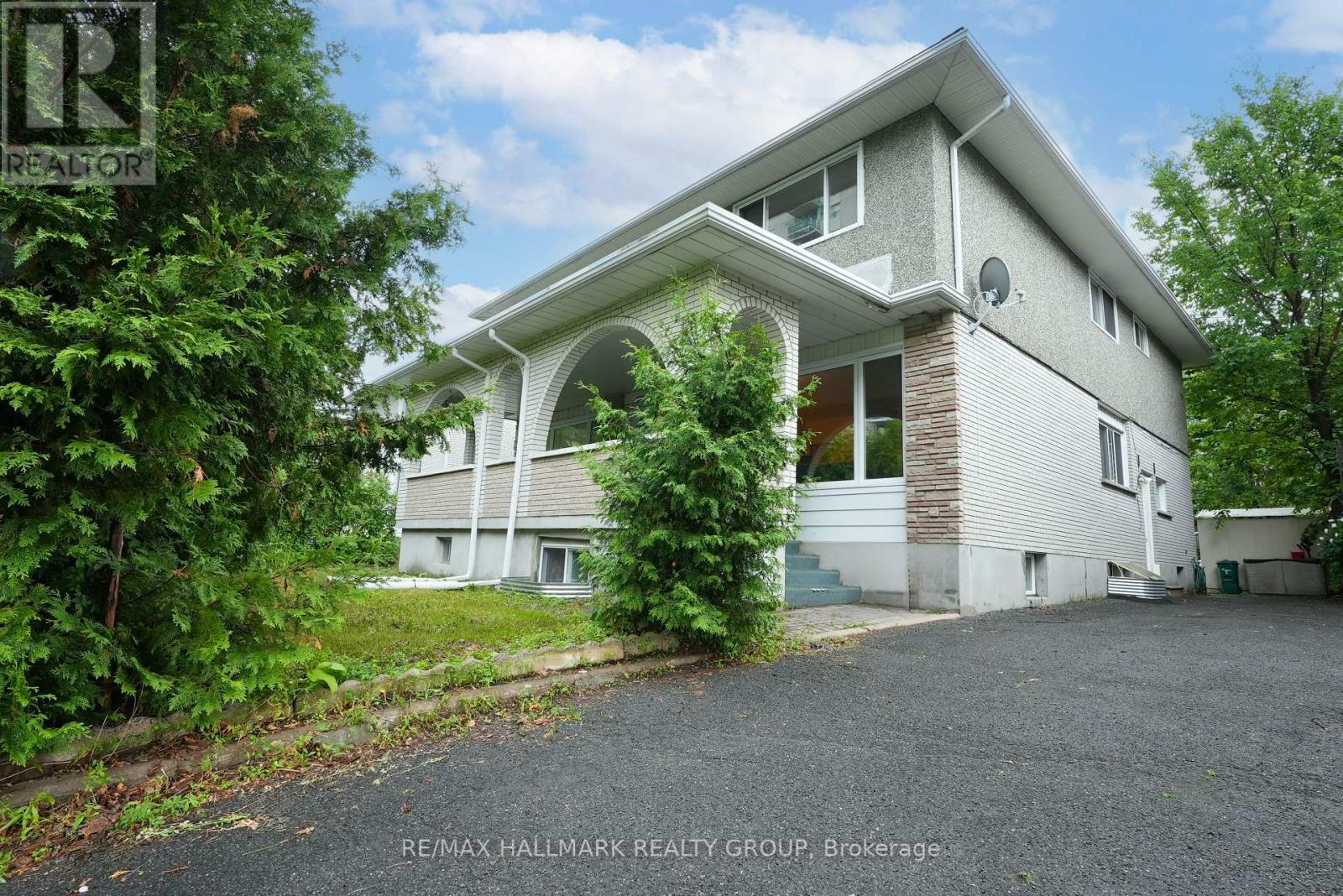 Property image for 2666 REGINA STREET|Ottawa, Ontario K2B6X8