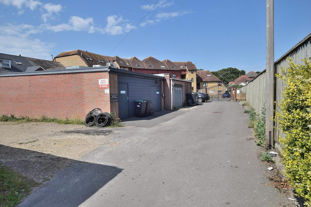 Additional image 14 of Old Milton Road, New Milton, Hampshire. BH25 6DQ