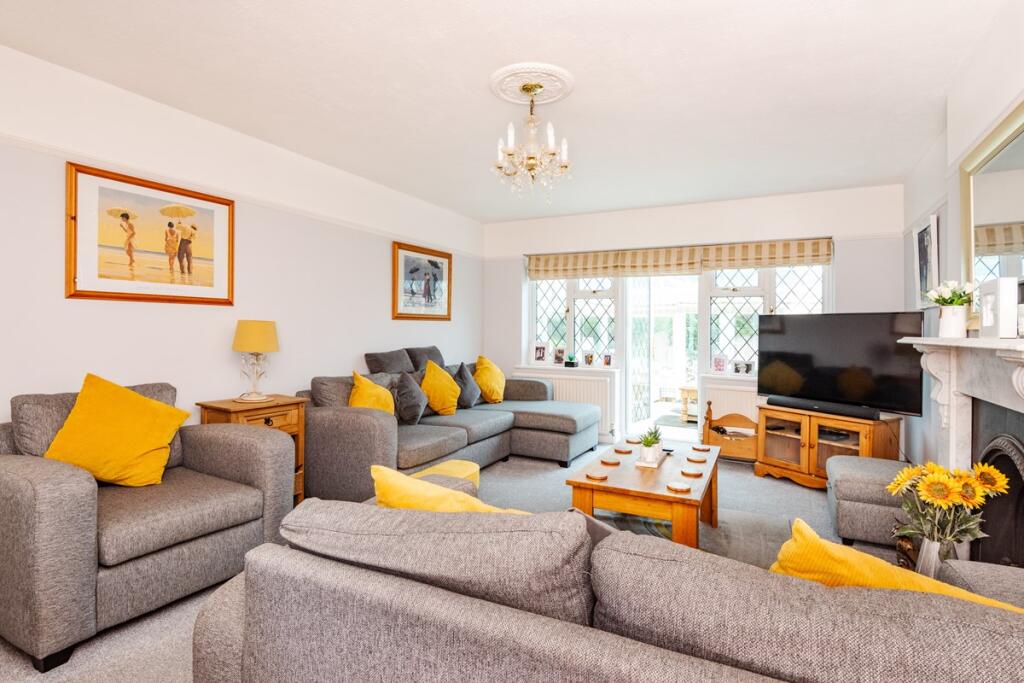 Additional image 7 of George V Avenue, West Worthing, West Sussex, BN11 5RQ