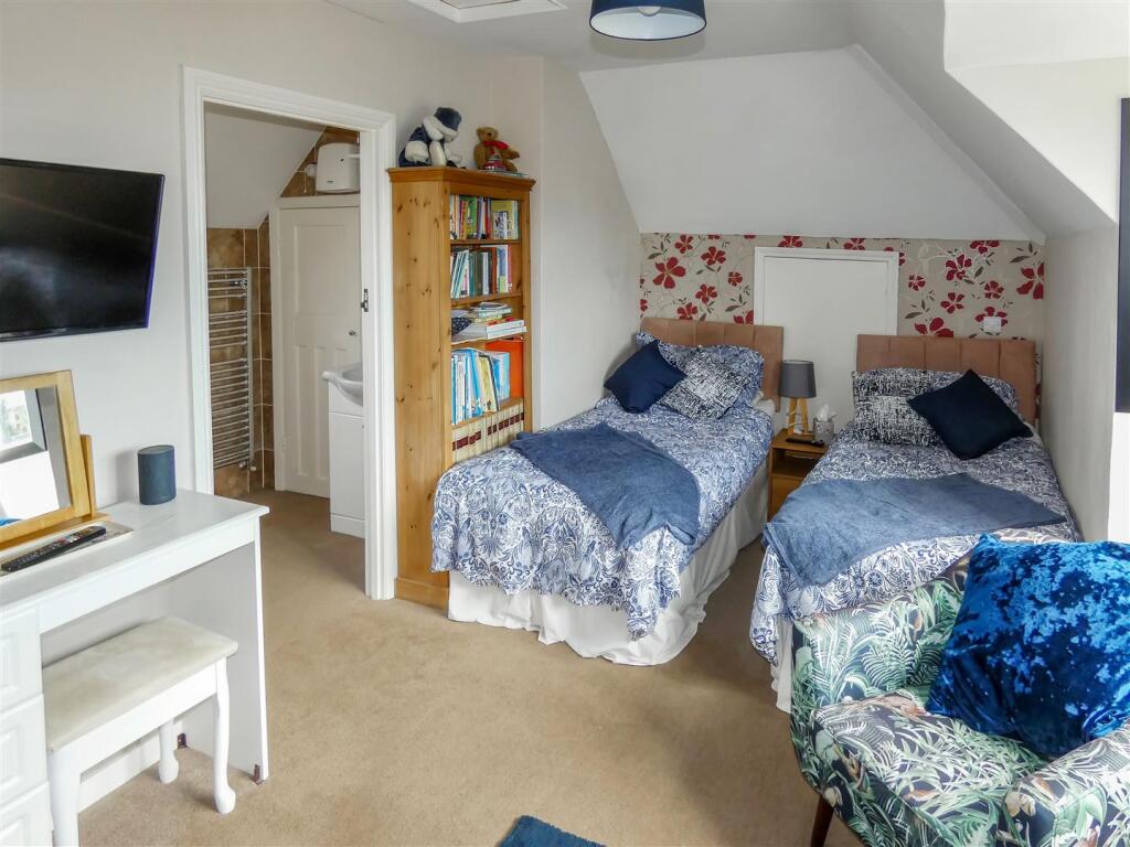 Additional image 21 of The Thatchway, Rustington