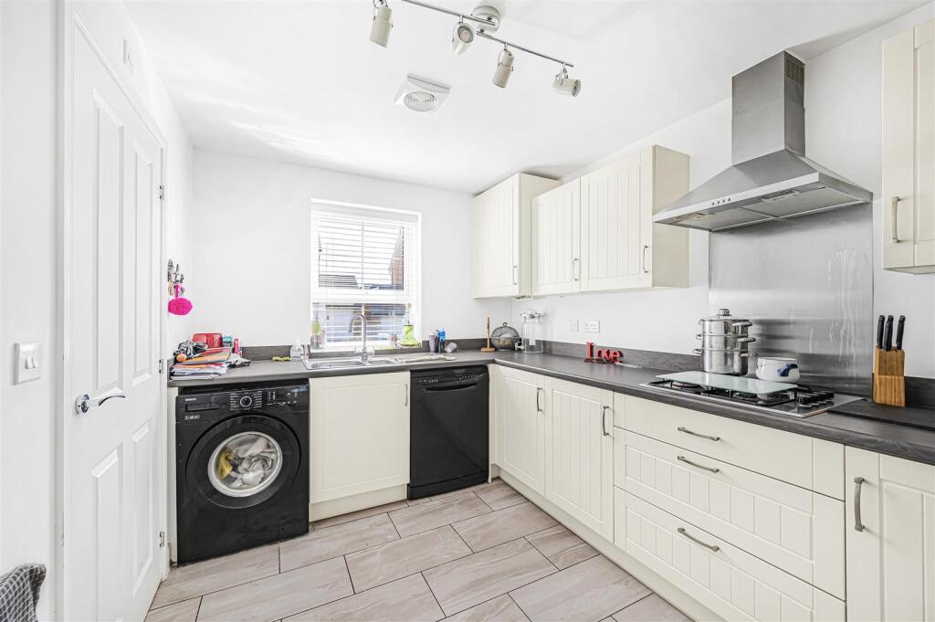 Additional image 23 of Skylark Avenue, Peacehaven