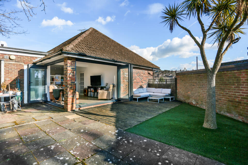 Additional image 21 of Sunnydale Close, Brighton, BN1