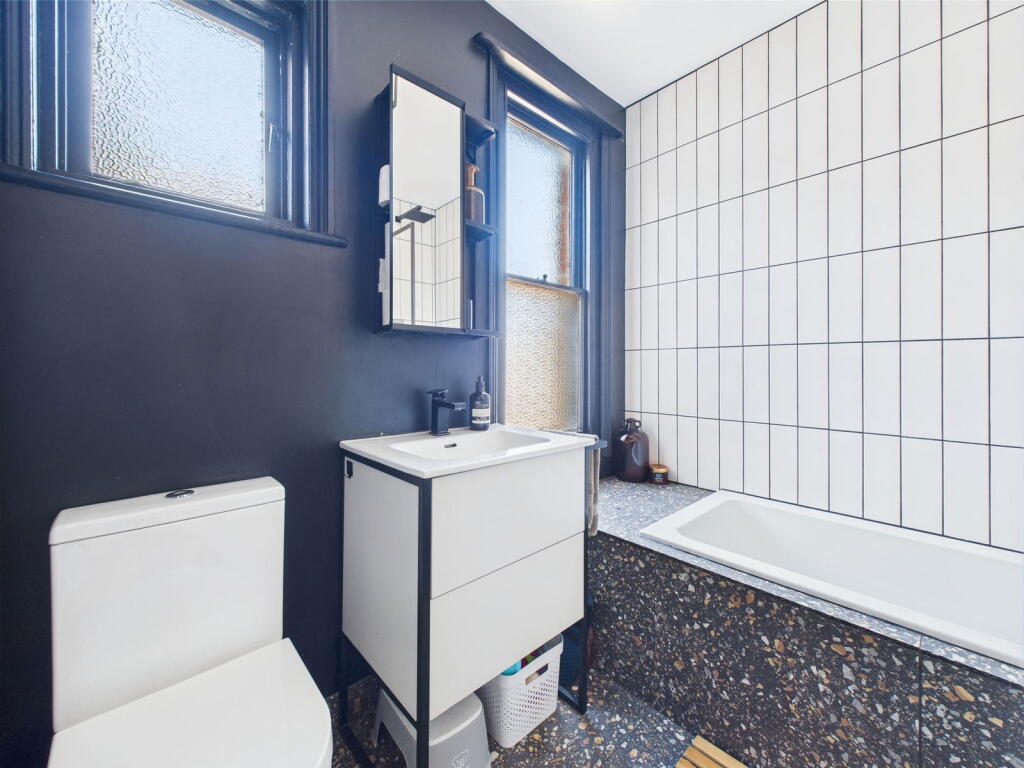 Additional image 15 of Warwick Gardens, Worthing, BN11 1PF