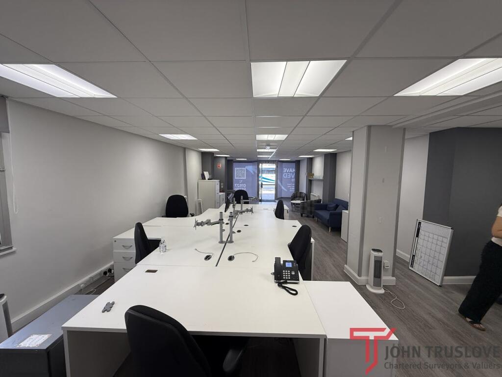 房产图片 9 - 红砖绿地西侧6号教堂绿地一楼，雷迪奇，B97 4DY