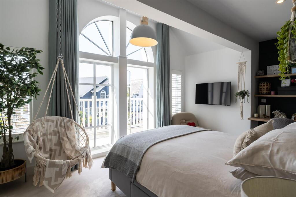 Additional image 18 of Elms Avenue, Lilliput