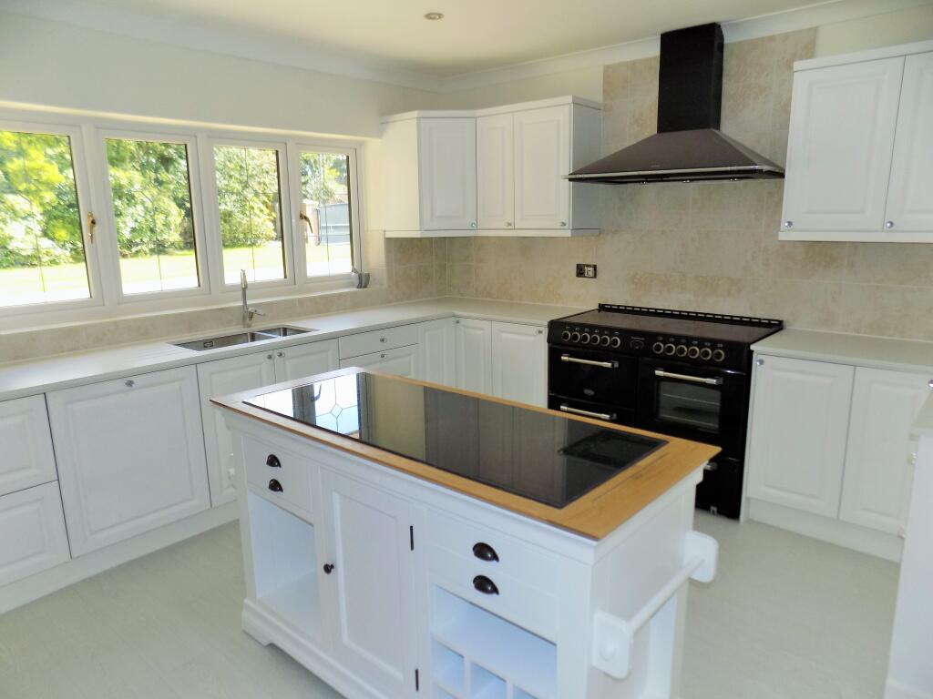 Additional image 5 of Matchams