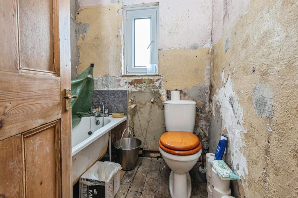 Additional image 14 of Hollingwood Lane, Bradford