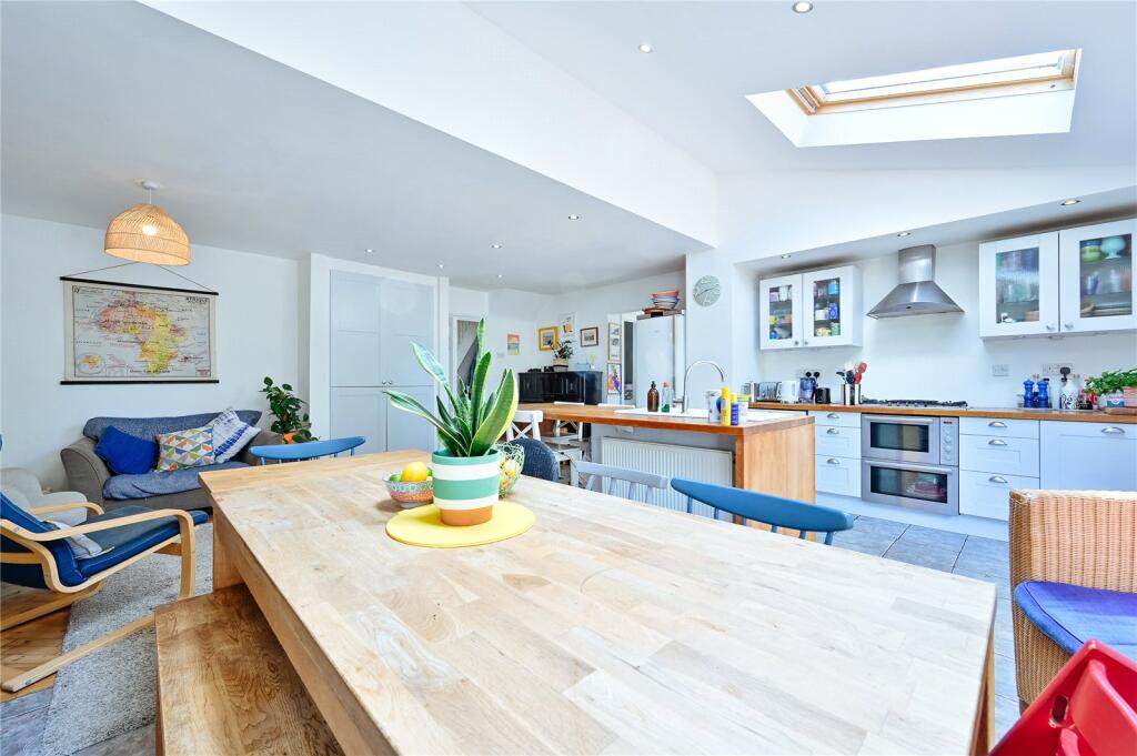 Additional image 4 of Sunnydell, St. Albans, Hertfordshire