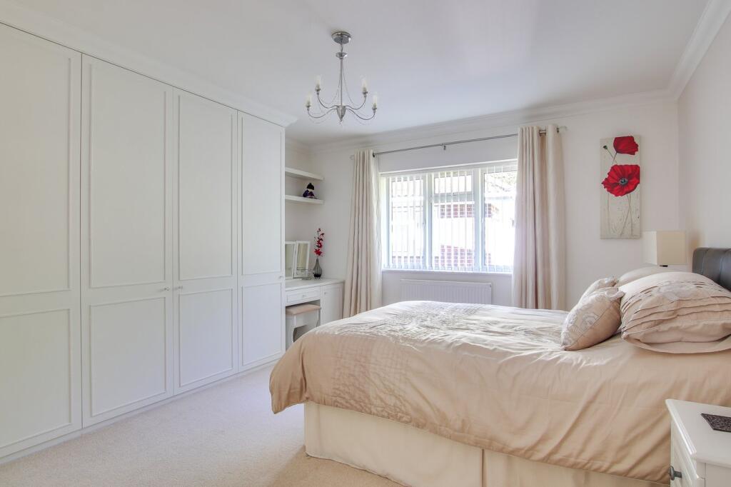 Additional image 20 of Glen Close, Barton on Sea, New Milton, BH25