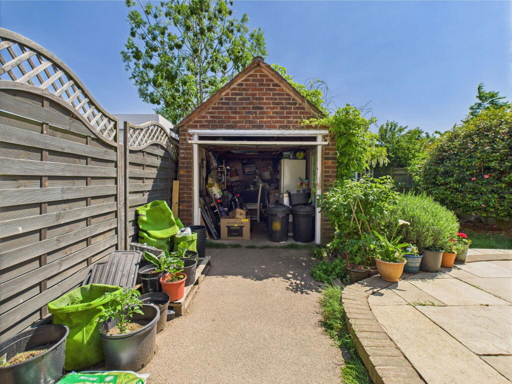 Additional image 17 of Orchard Avenue, Worthing, BN14 7PY