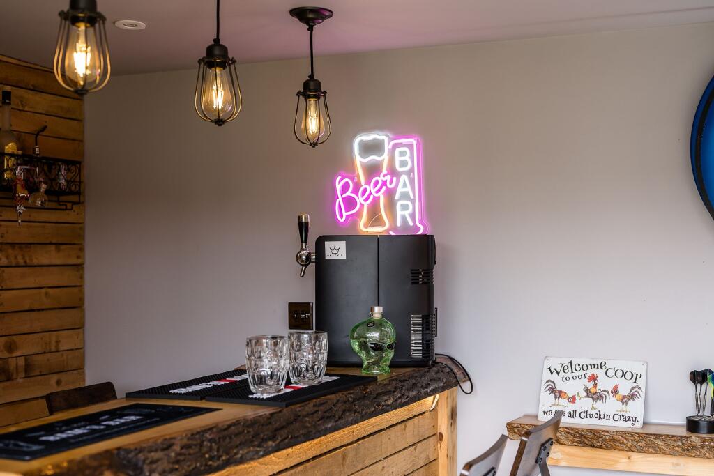 Additional image 5 of Woodland Grove, Egerton BL7 | 5-Bed Detached with Garden Bar, Double Garage & Stylish Open-Plan Living