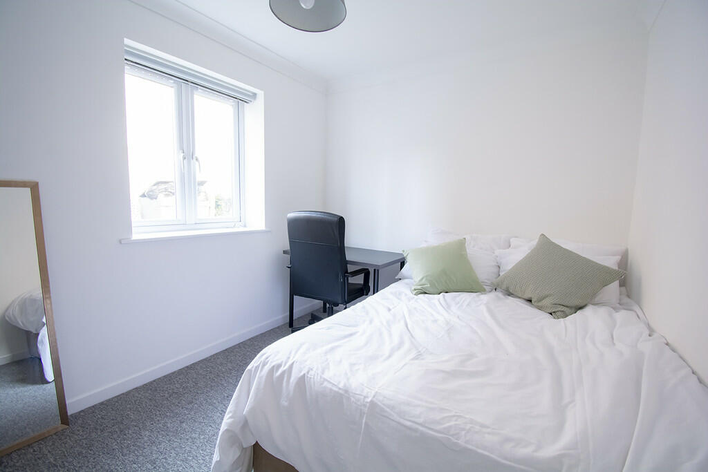 Additional image 16 of Wycliffe Road, Winton