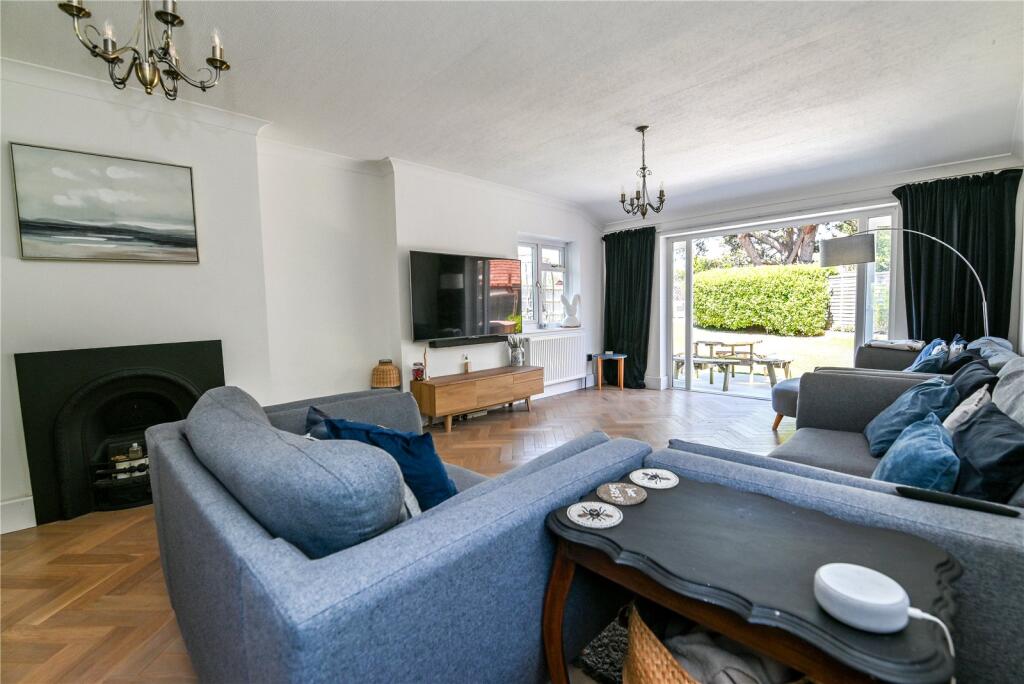 Additional image 4 of Barton Court Avenue, Barton on Sea, New Milton, Hampshire, BH25