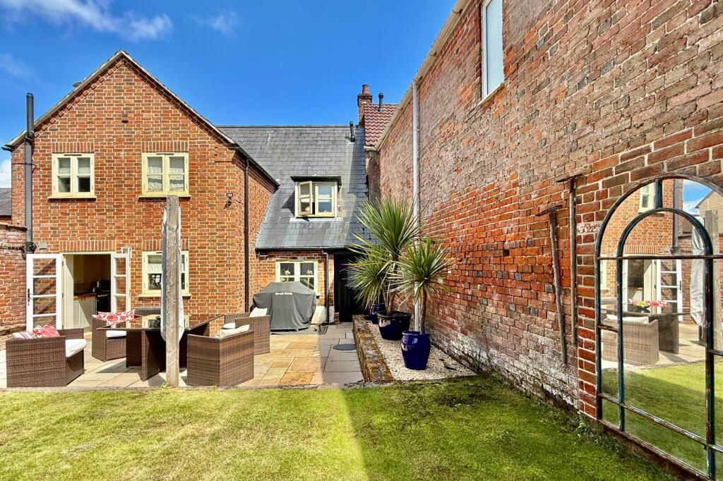 Additional image 27 of Central Ringwood, BH24