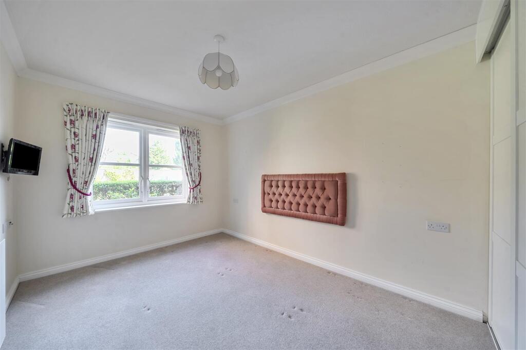 Additional image 10 of 2 King Edgar Lodge, Ringwood
