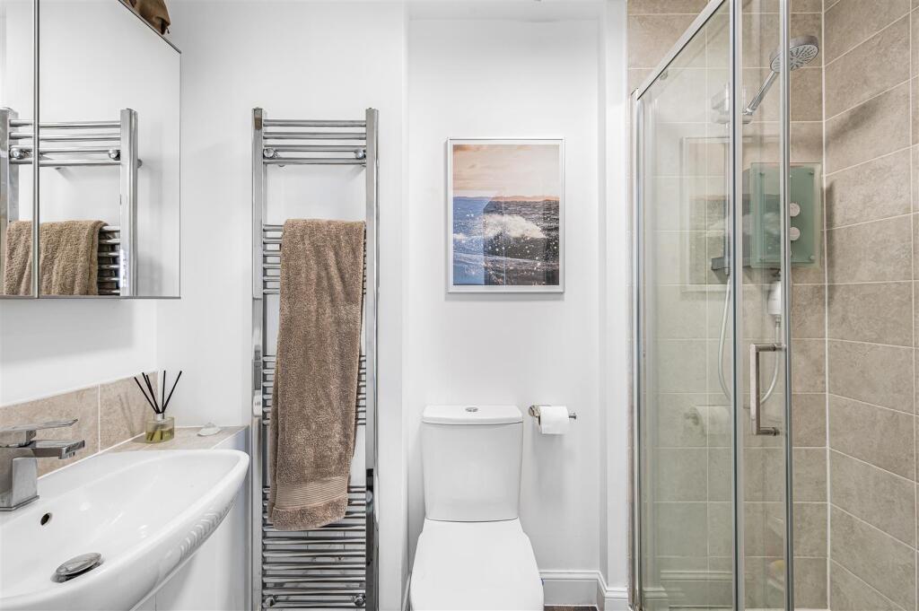 Additional image 24 of Linnet Crescent, Peacehaven