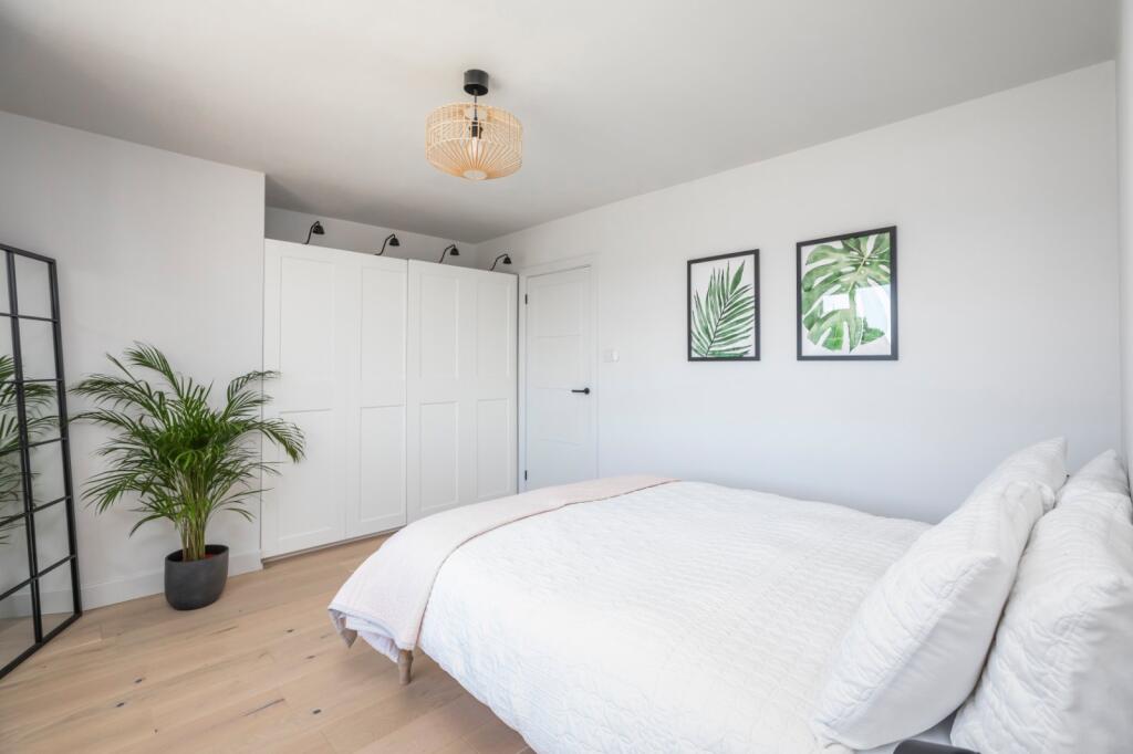 Additional image 12 of Woodleaze Close, Broadstone, Dorset, BH18