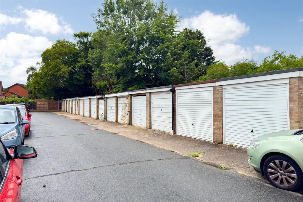 Additional image 13 of Rowan Close, St Albans, Herts, AL4