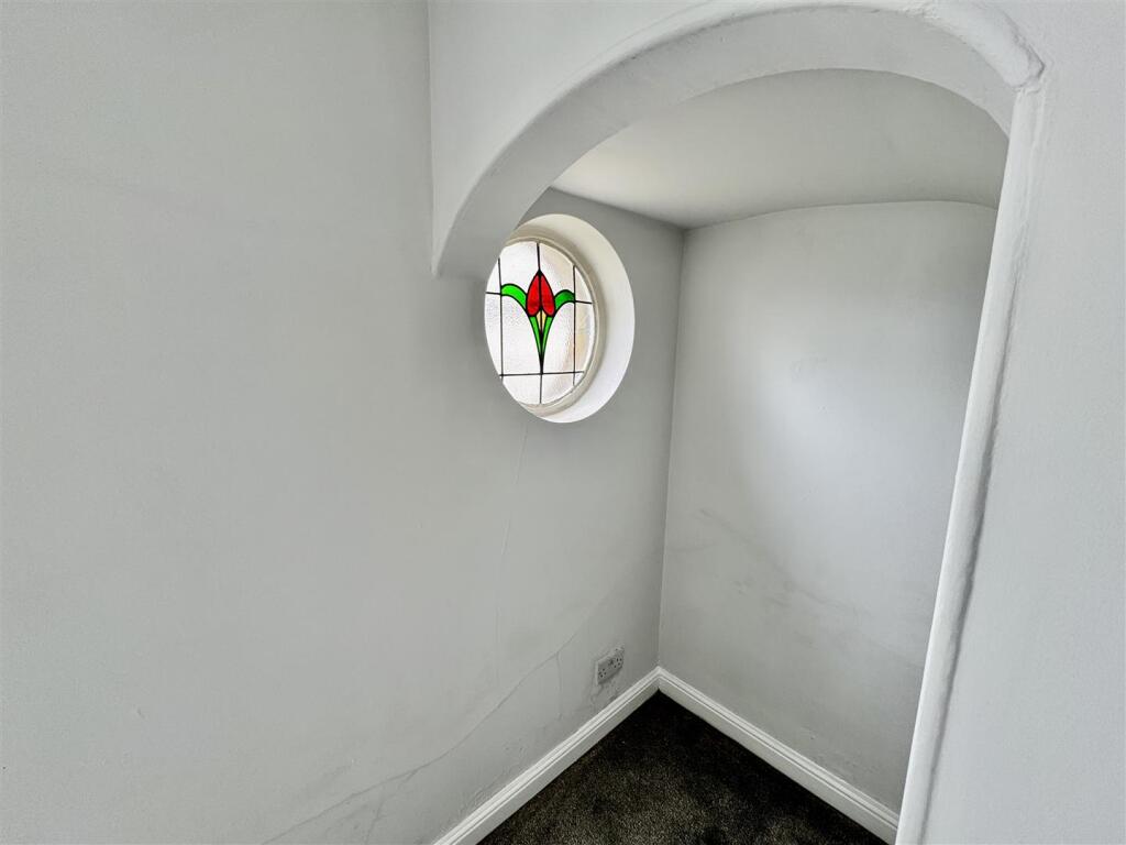 Additional image 4 of Bradford Road, Riddlesden, Keighley, BD21 4EZ