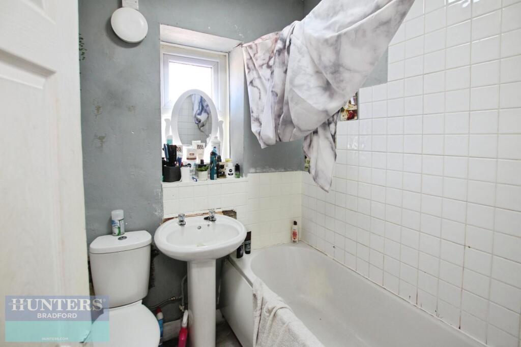 Additional image 11 of Summer Hill Street Great Horton, Bradford, West Yorkshire, BD7 2LN