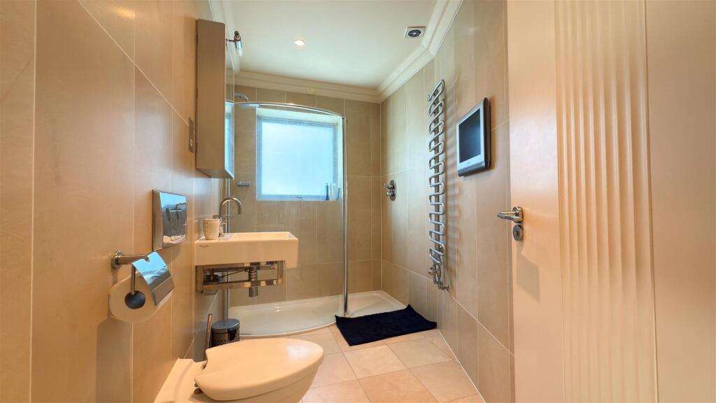 Additional image 18 of Salterns Way, Lilliput