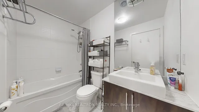 Additional image 29 of 55 Bremner Blvd Unit 1202