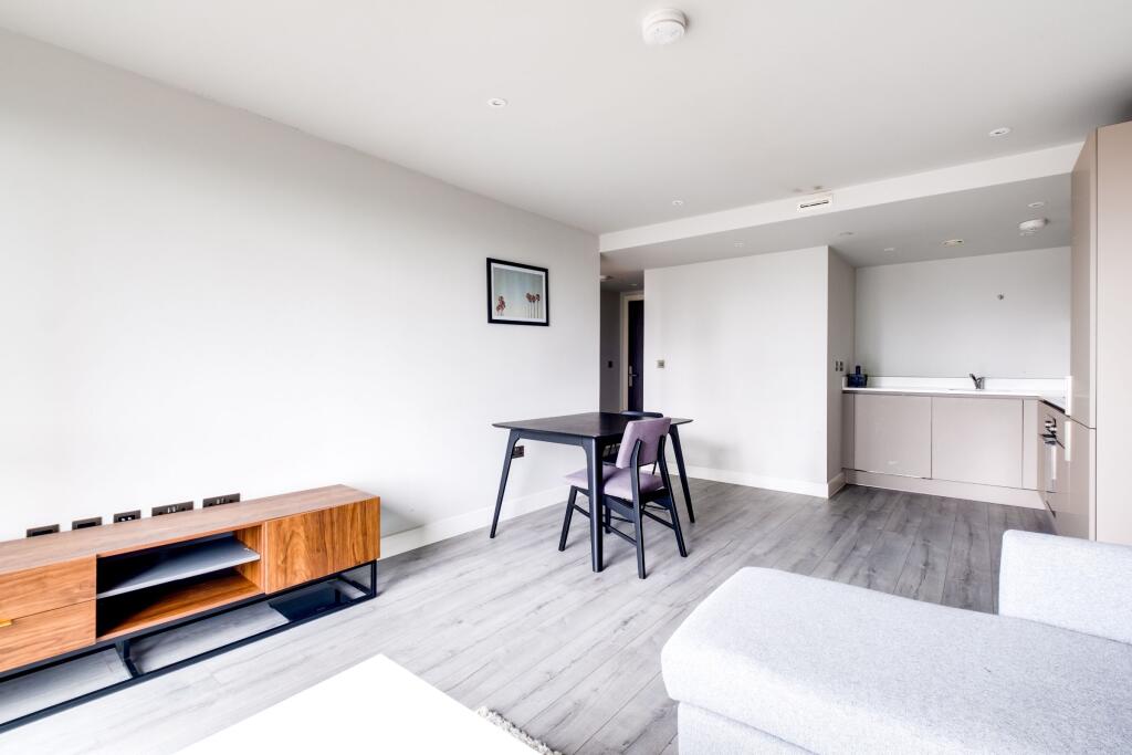 Additional image 5 of Apartment ,  Broad Street, Birmingham