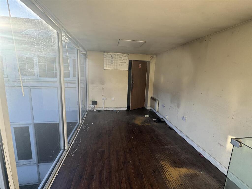 Additional image 12 of Farnham Road, Great Horton