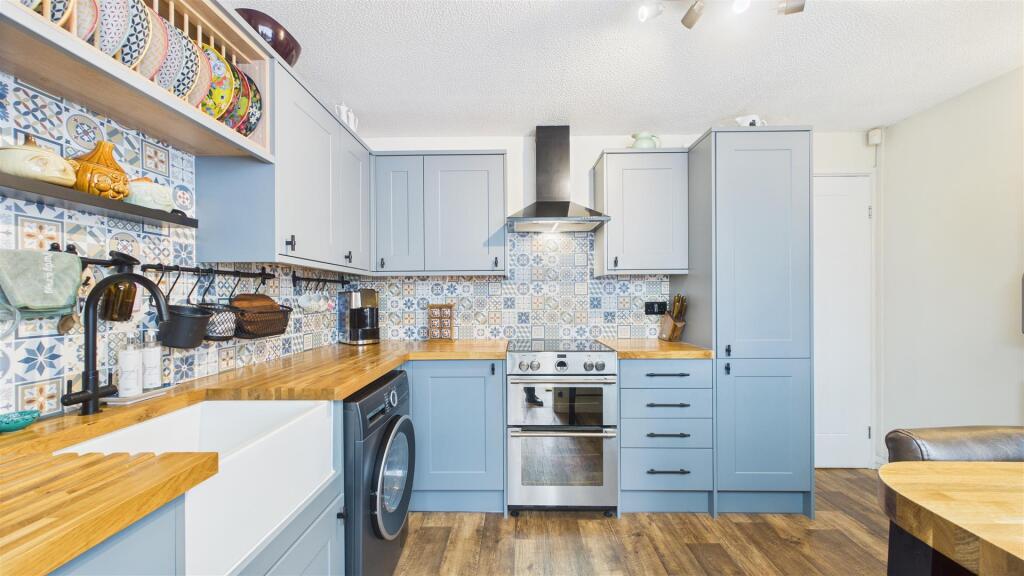 Additional image 4 of Willetts Drive, Halesowen