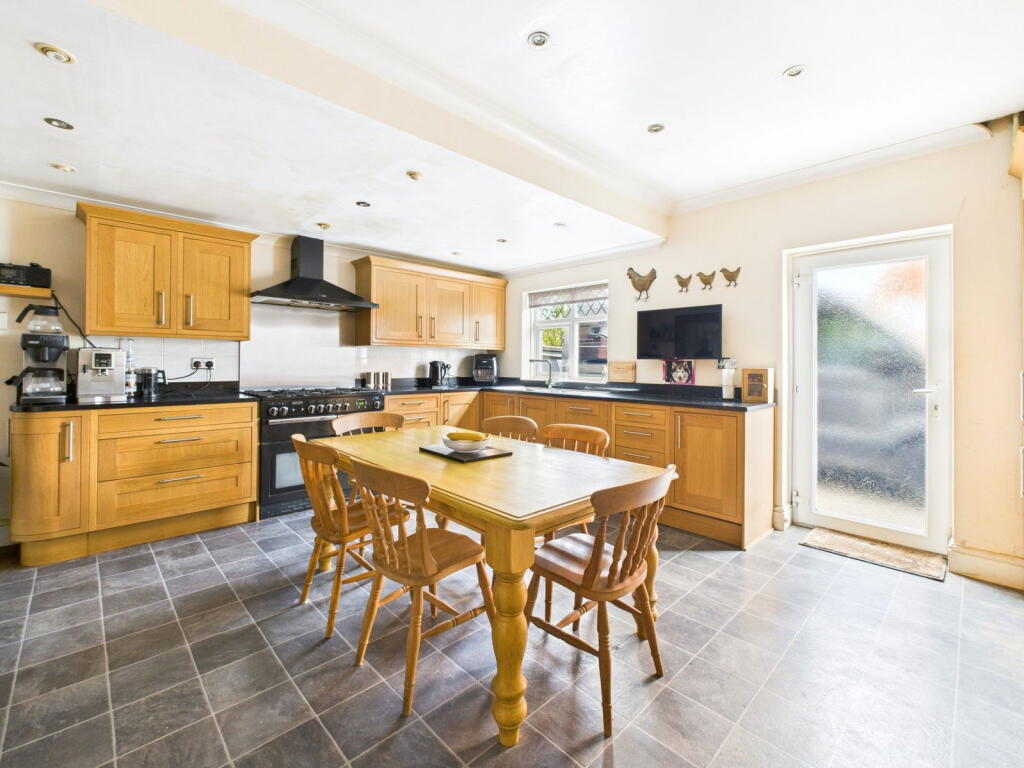 Additional image 8 of Cecilian Avenue, Worthing, BN14 8AU