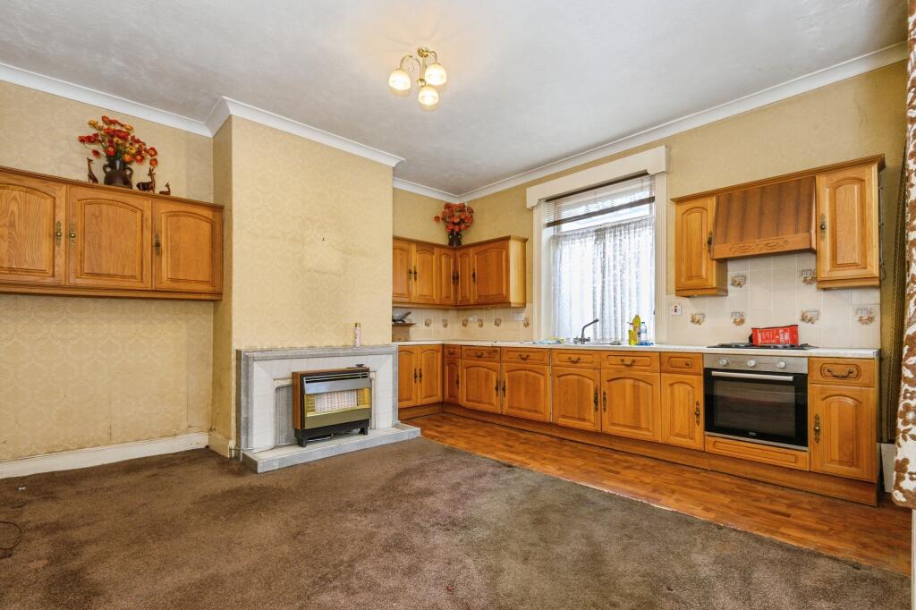 Additional image 7 of Bradford Road, Cleckheaton, BD19