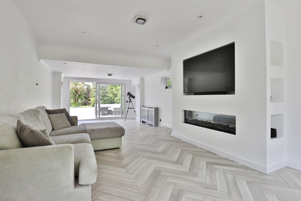 Additional image 4 of Headswell Avenue, REDHILL, Bournemouth, Dorset, BH10