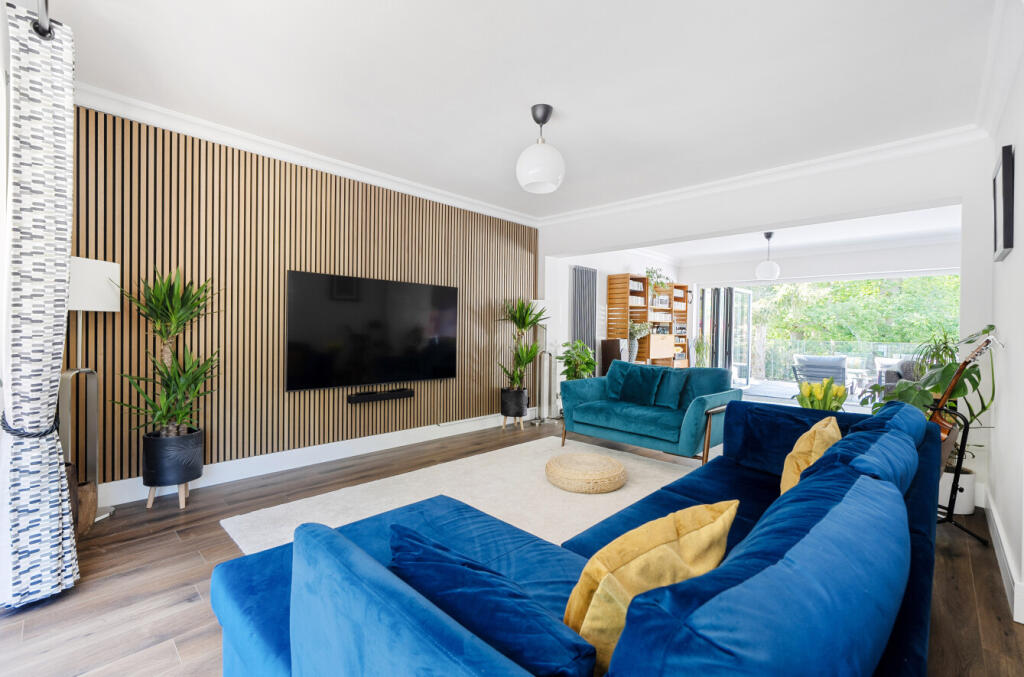 Additional image 10 of Lymington Road, Highcliffe, Christchurch, BH23