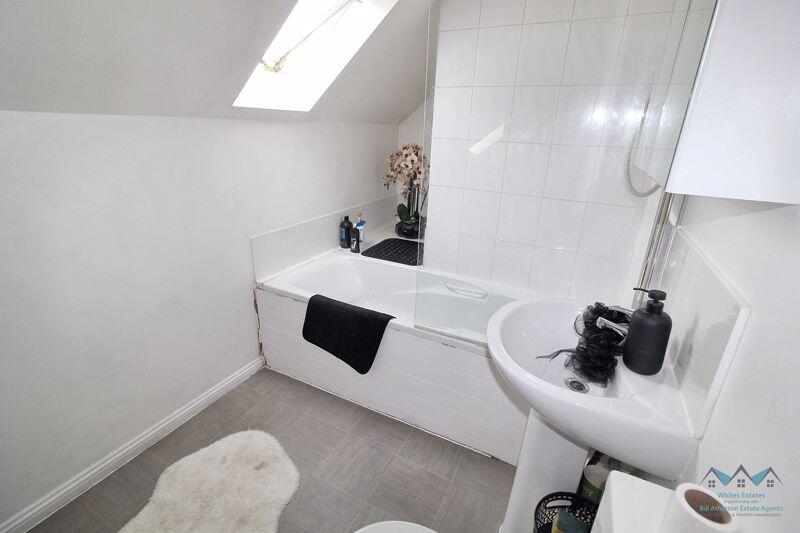 Additional image 20 of Malmesbury Park Road, Charminster - Spacious Five-Bedroom Detached Coach House in Secluded Gated Setting