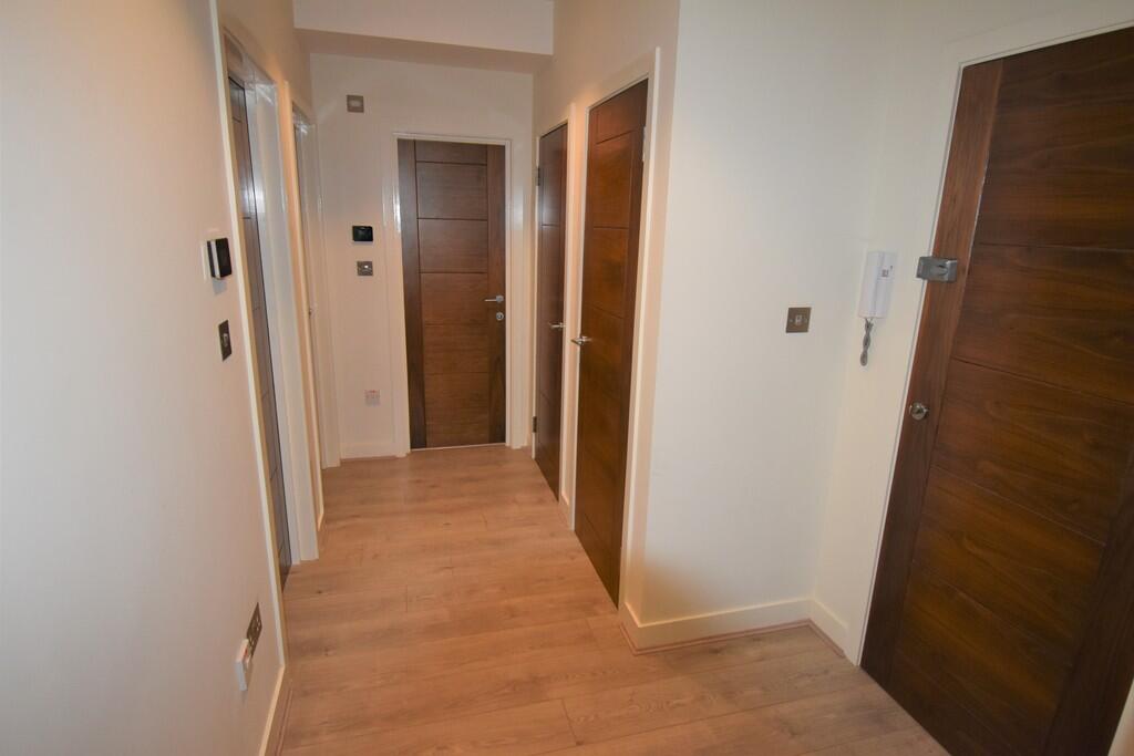 Additional image 8 of Stonehills, Welwyn Garden City