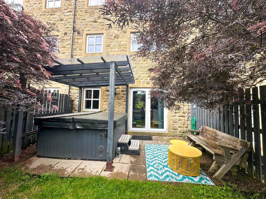 Additional image 23 of Acre Road, Cowling