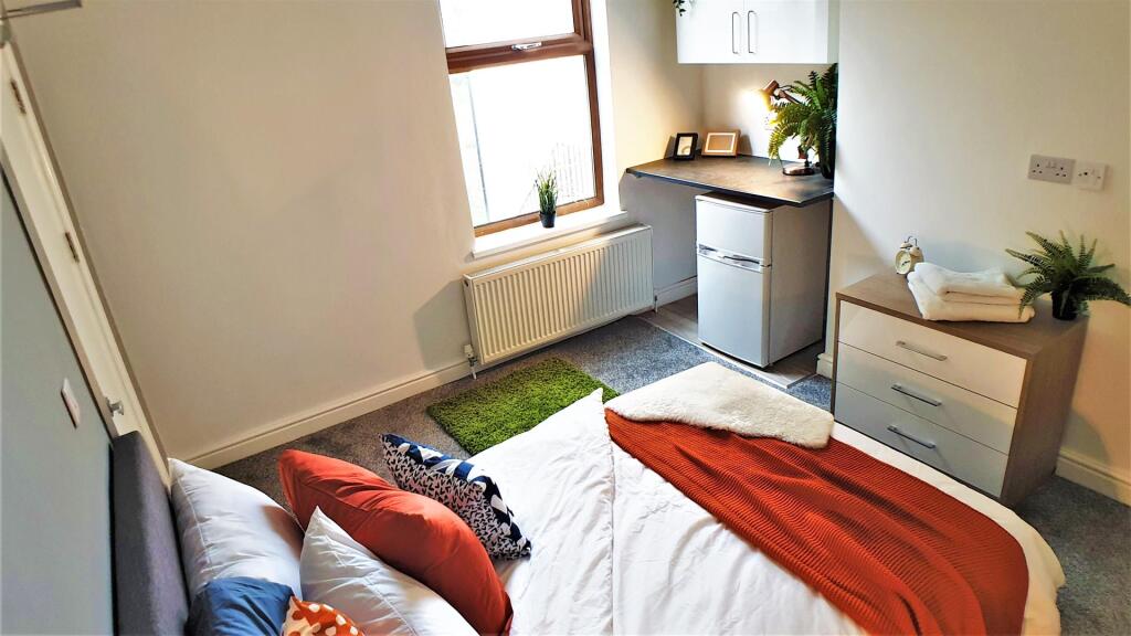 Additional image 2 of Bearwood Road, Smethwick