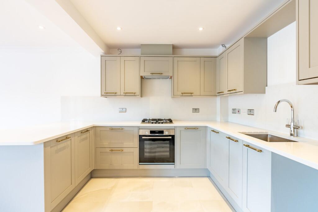 Additional image 6 of Batchwood Drive, St. Albans, Hertfordshire, AL3