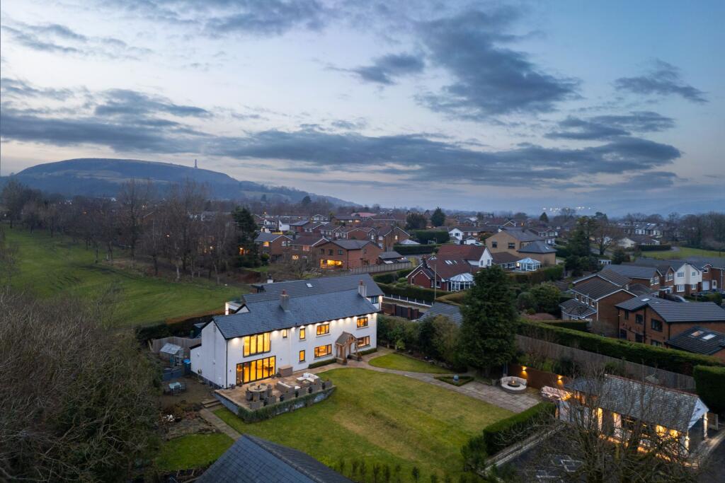 Additional image 68 of Hunt Fold House, Greenmount, BL8 4 - An Idyllic Setting for Family Life