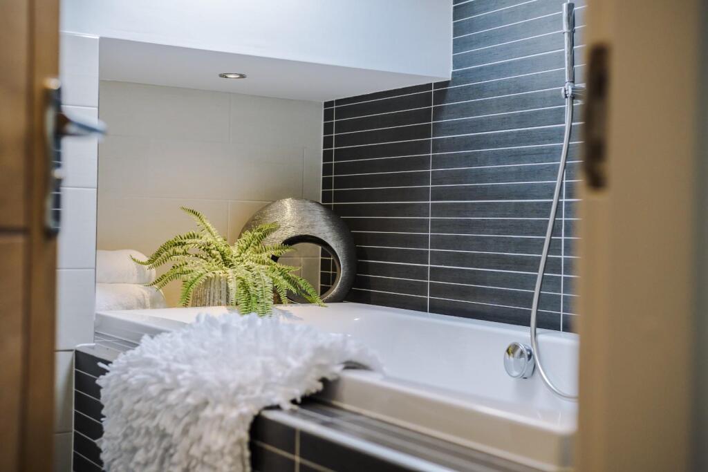 Additional image 32 of Egerton Road, Belmont, Bolton