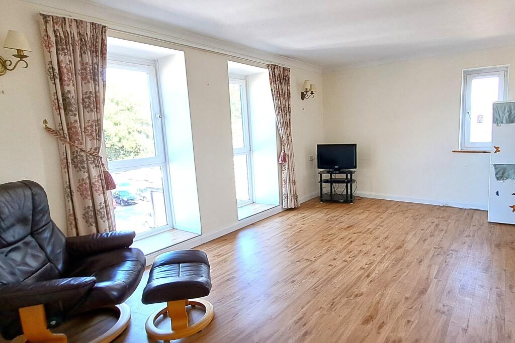 Additional image 8 of Homemill House Station Road New Milton BH25 6HX