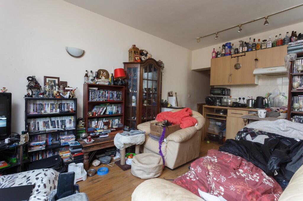 Additional image 12 of Stone Hall Road, Bradford, BD2